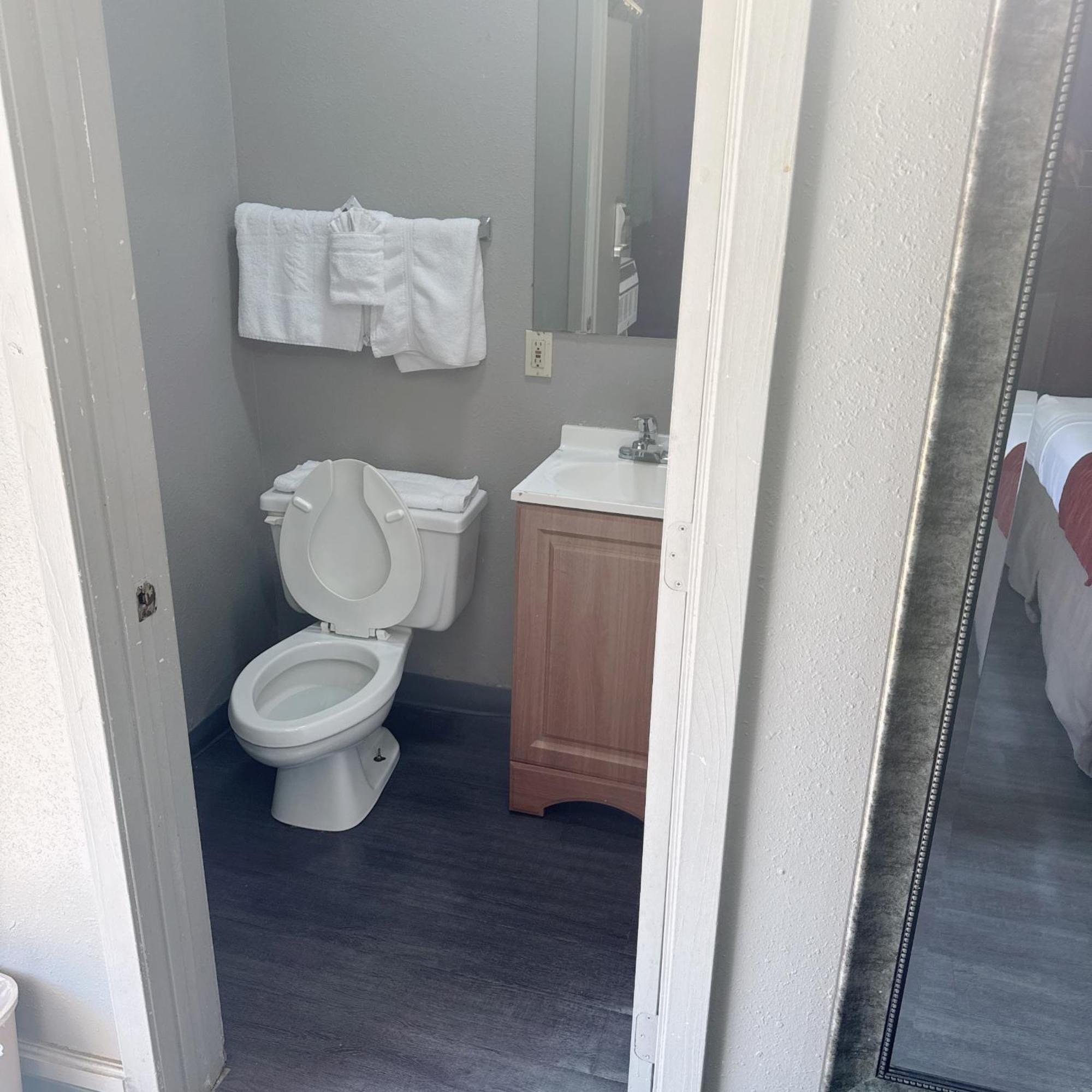 Deluxe Inn Bossier City Buitenkant foto